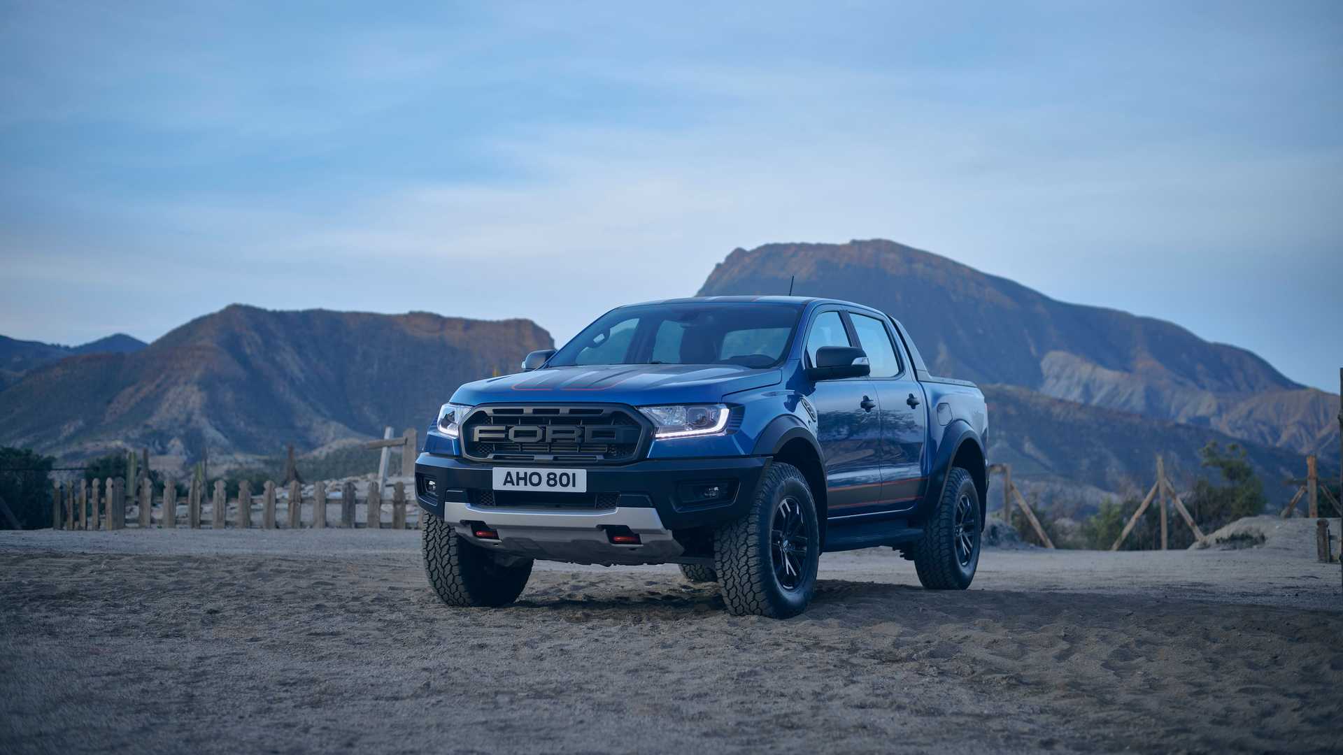 Ford выпустил особый Ranger Raptor для Европы. В честь победы над Тойотой!