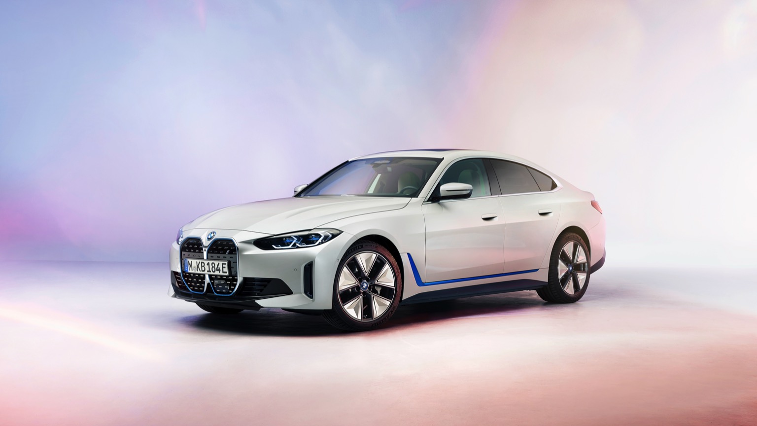 Bmw i4 салон