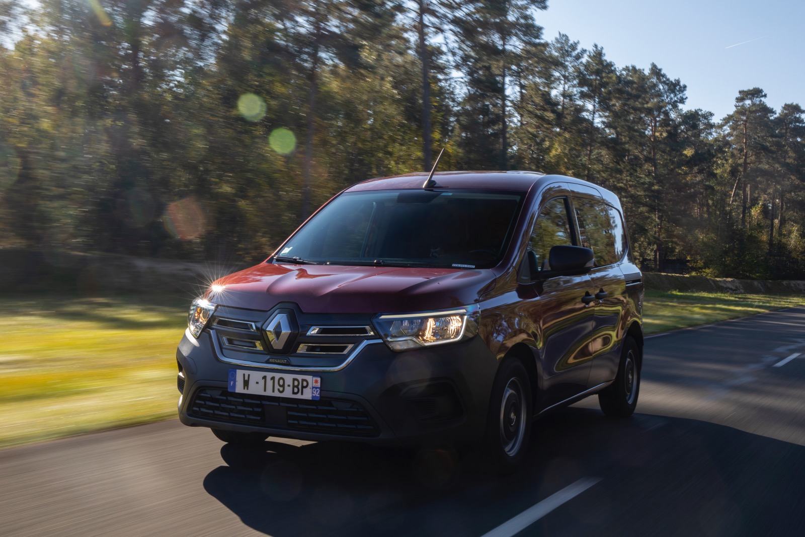 Новый электрический каблучок: представлен Renault Kangoo E-Tech