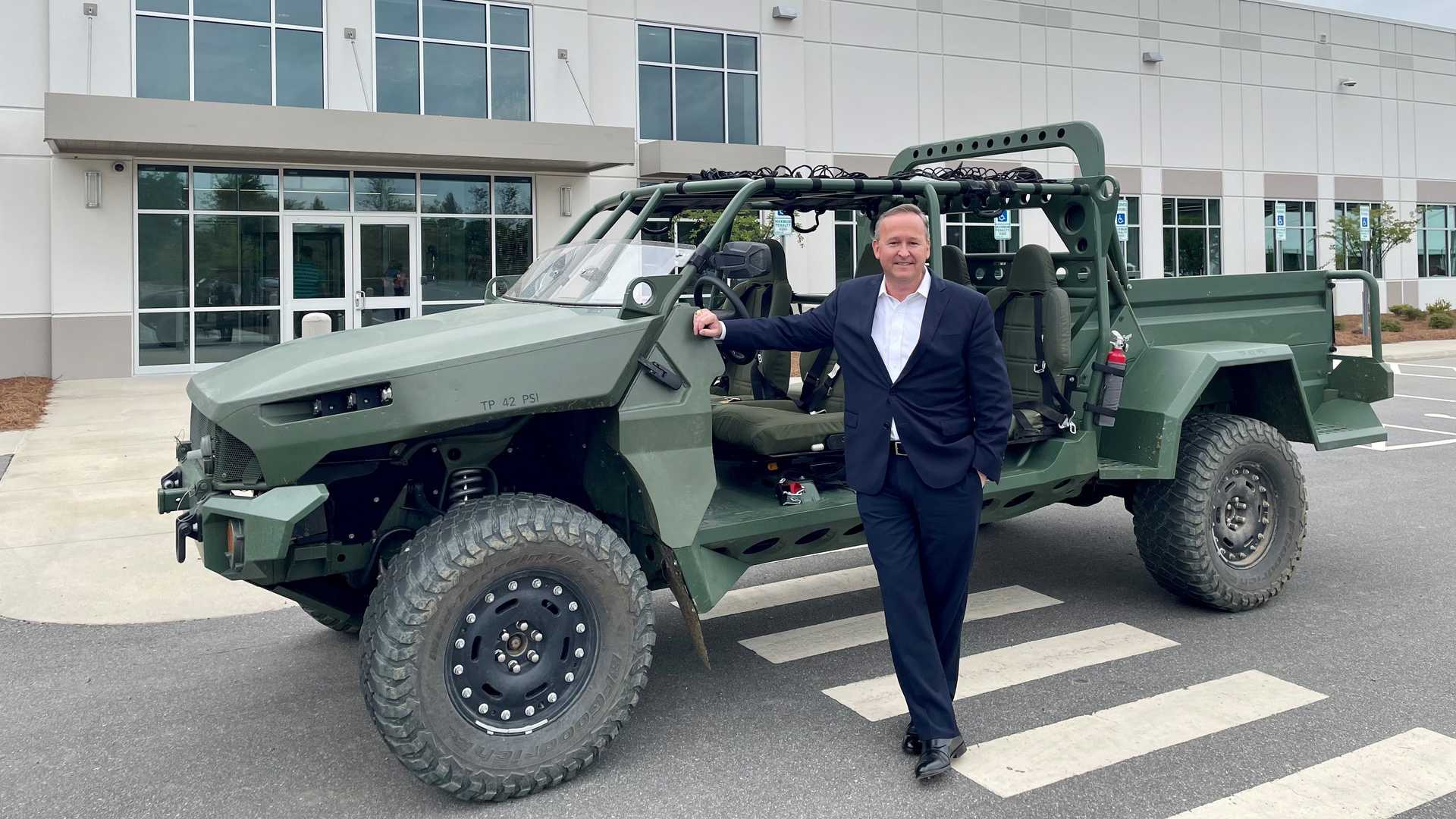 В США сделают новую армейскую машину на базе GMC Hummer EV