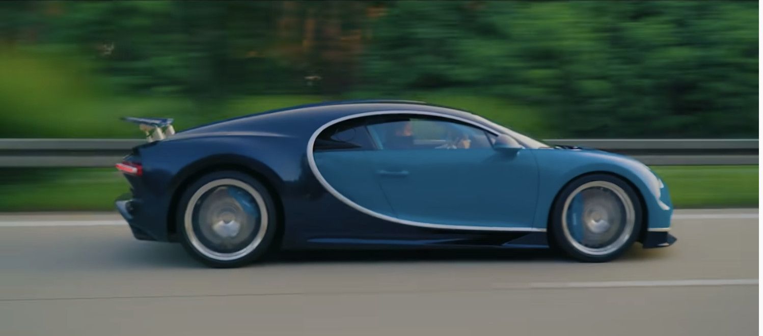 Видео: Bugatti Chiron ускоряется на автобане до 414 км/ч