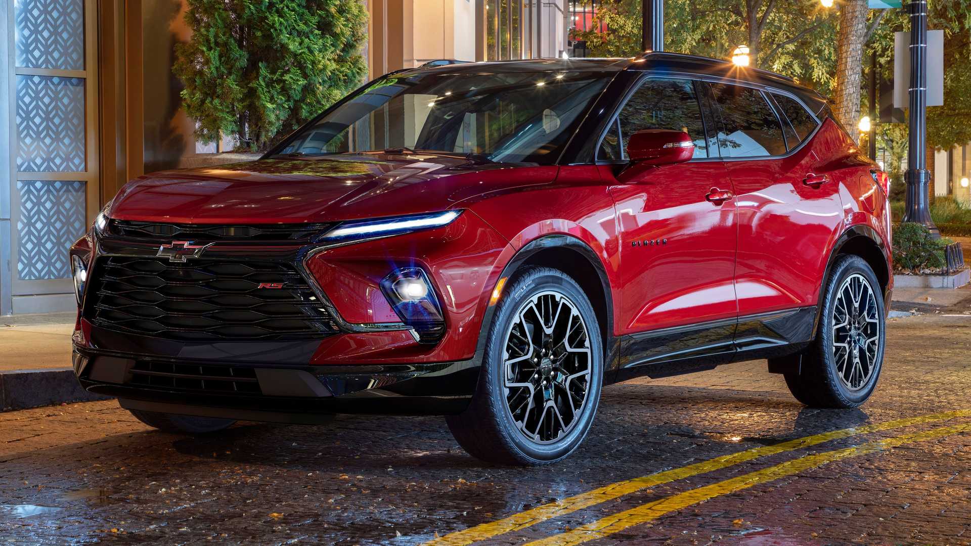 GM показал новый Chevrolet Blazer 2023. Пока не электрический