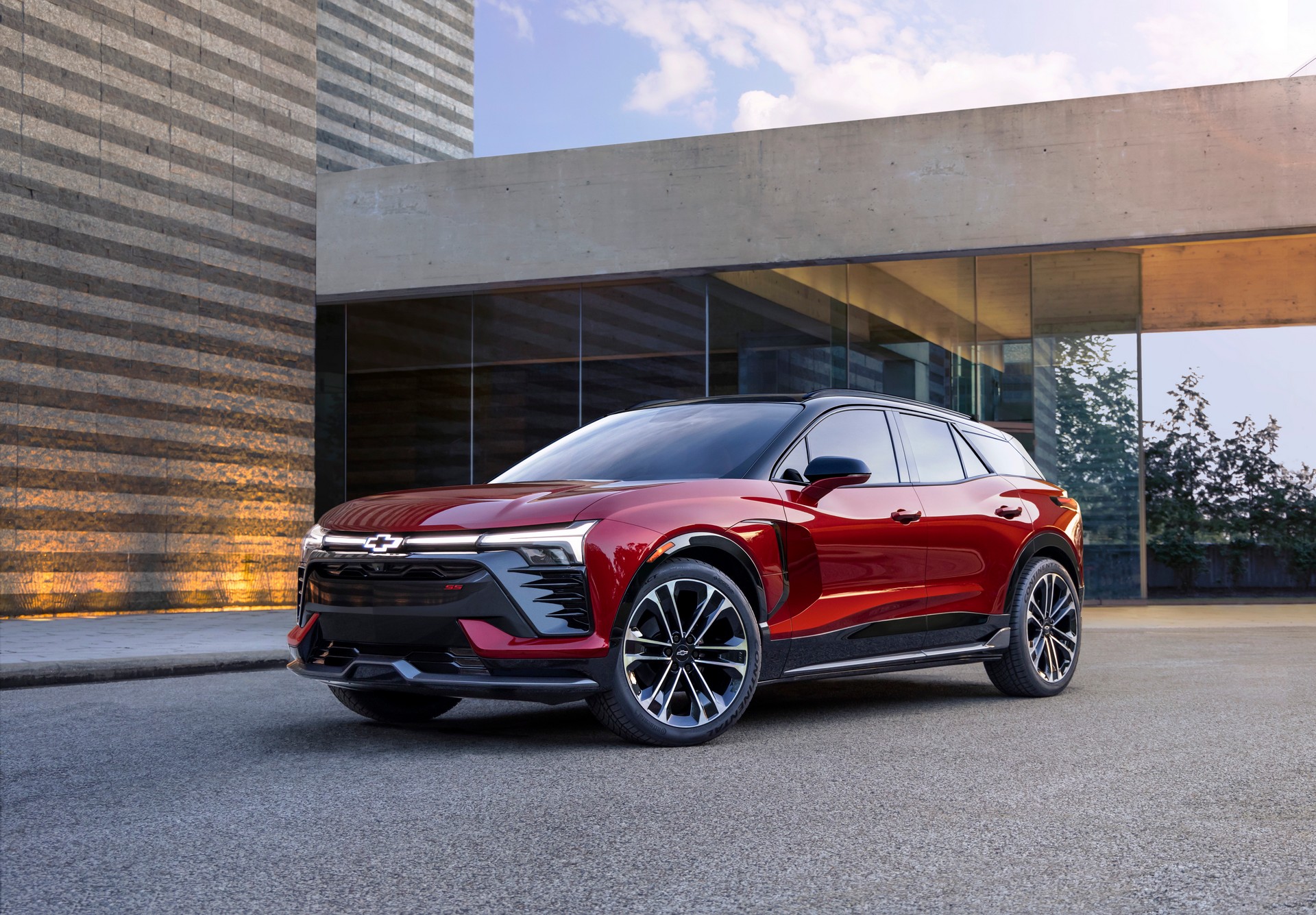 Представлен электрический кроссовер Chevrolet Blazer EV (+цена)