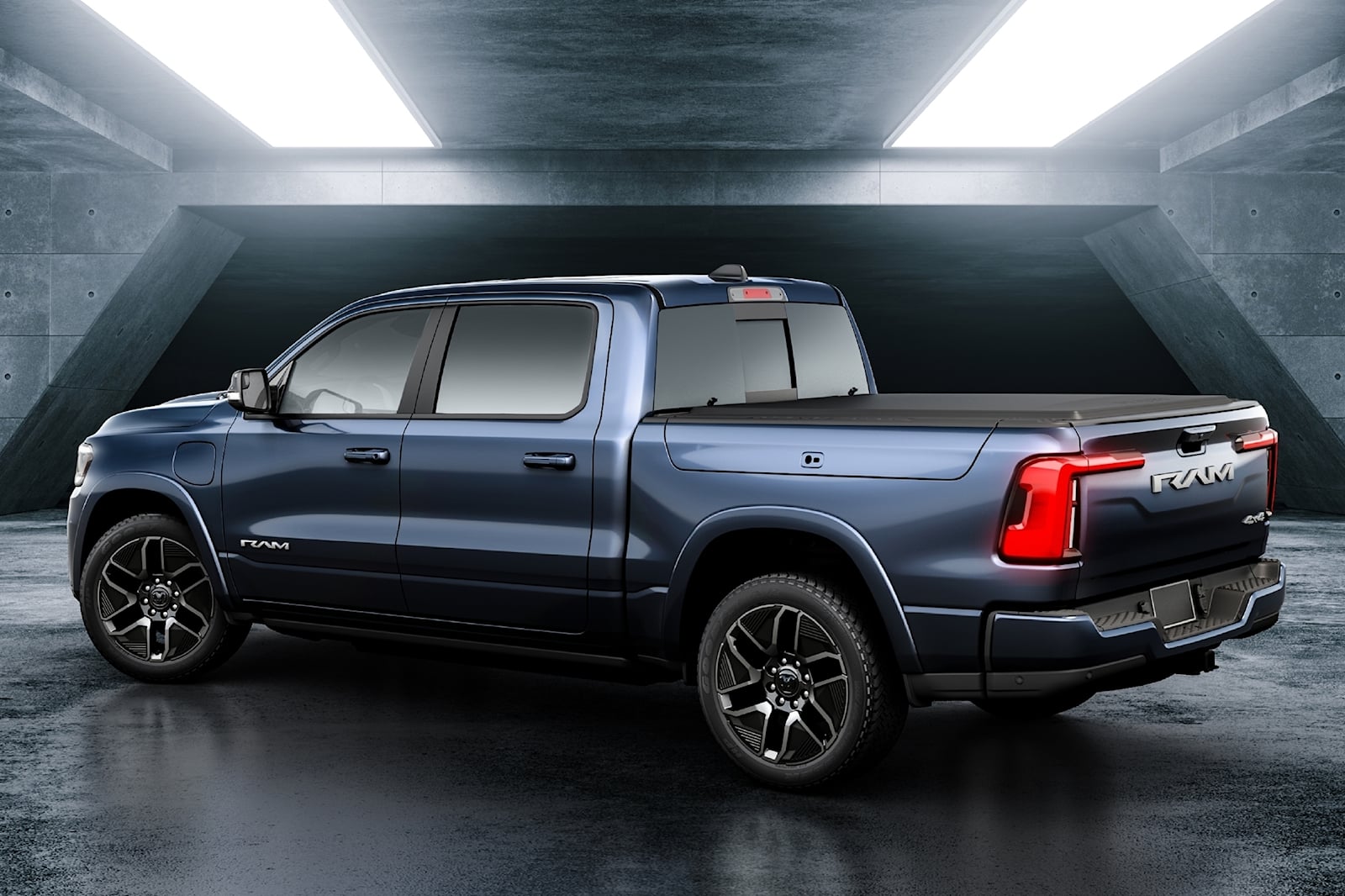 Электропикап Ram 1500 REV распродали на год вперед