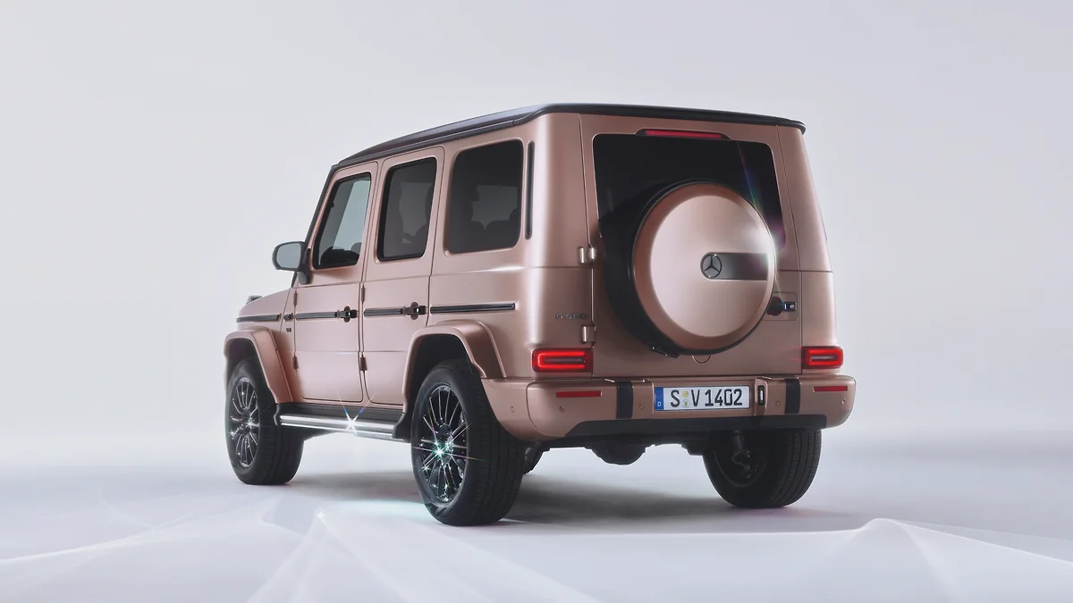 Mercedes-Benz сделал инкрустированный бриллиантами G-Class