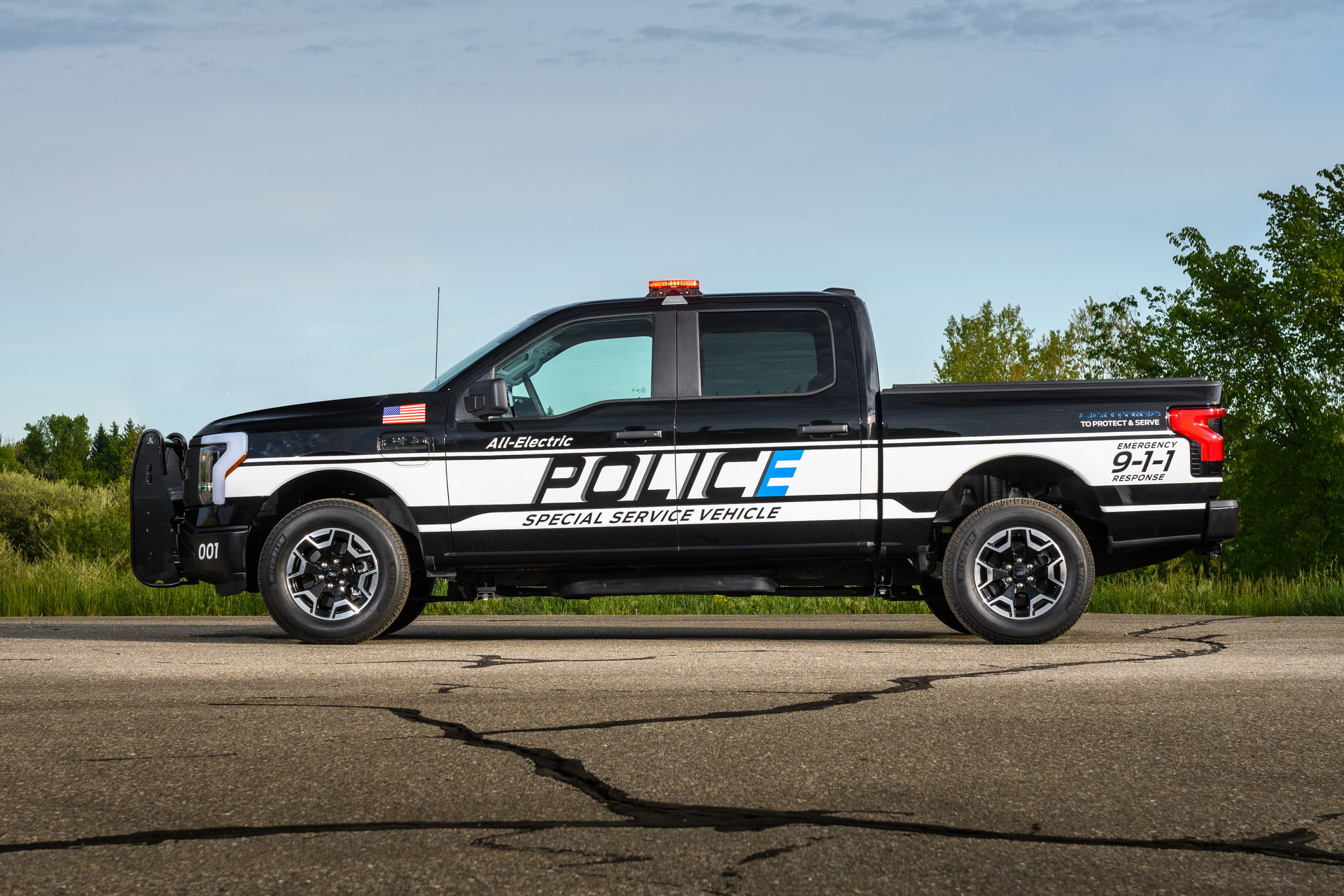 Электропикап Ford F-150 Lightning показали в варианте для полиции