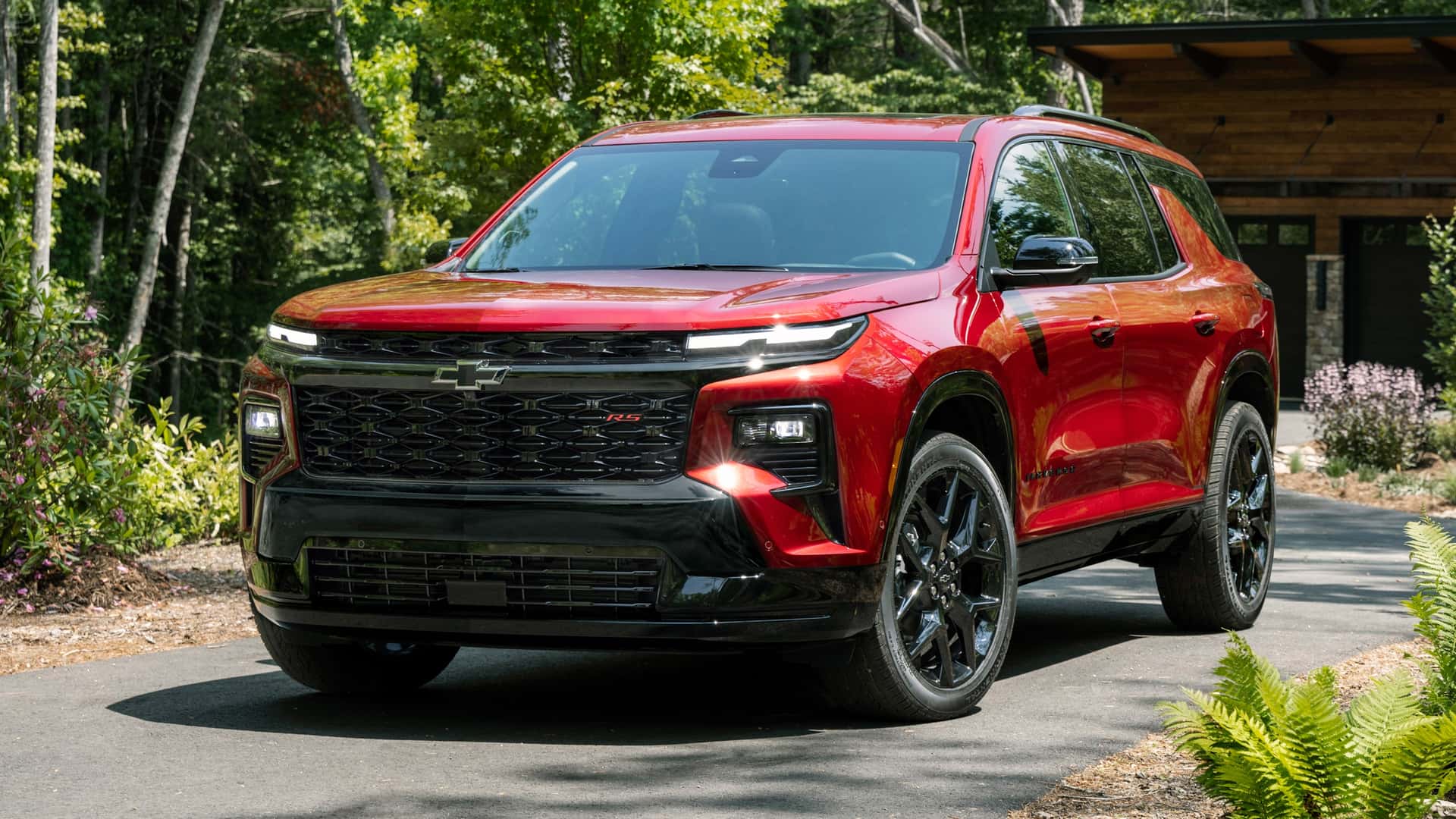 Chevrolet Traverse 2024 оказался гибридом Tahoe и Silverado EV (фото)