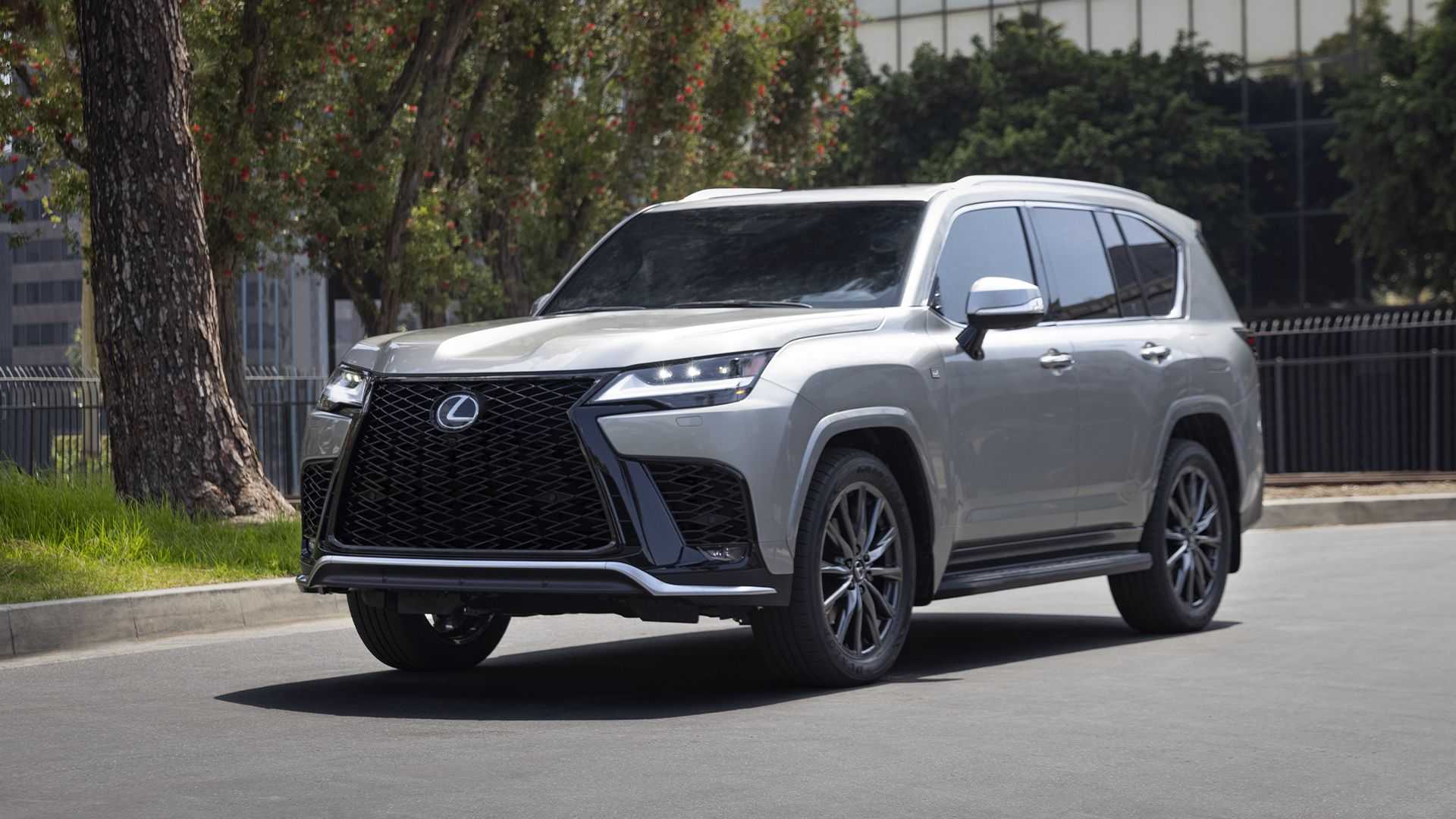 Lexus lx 600 габариты