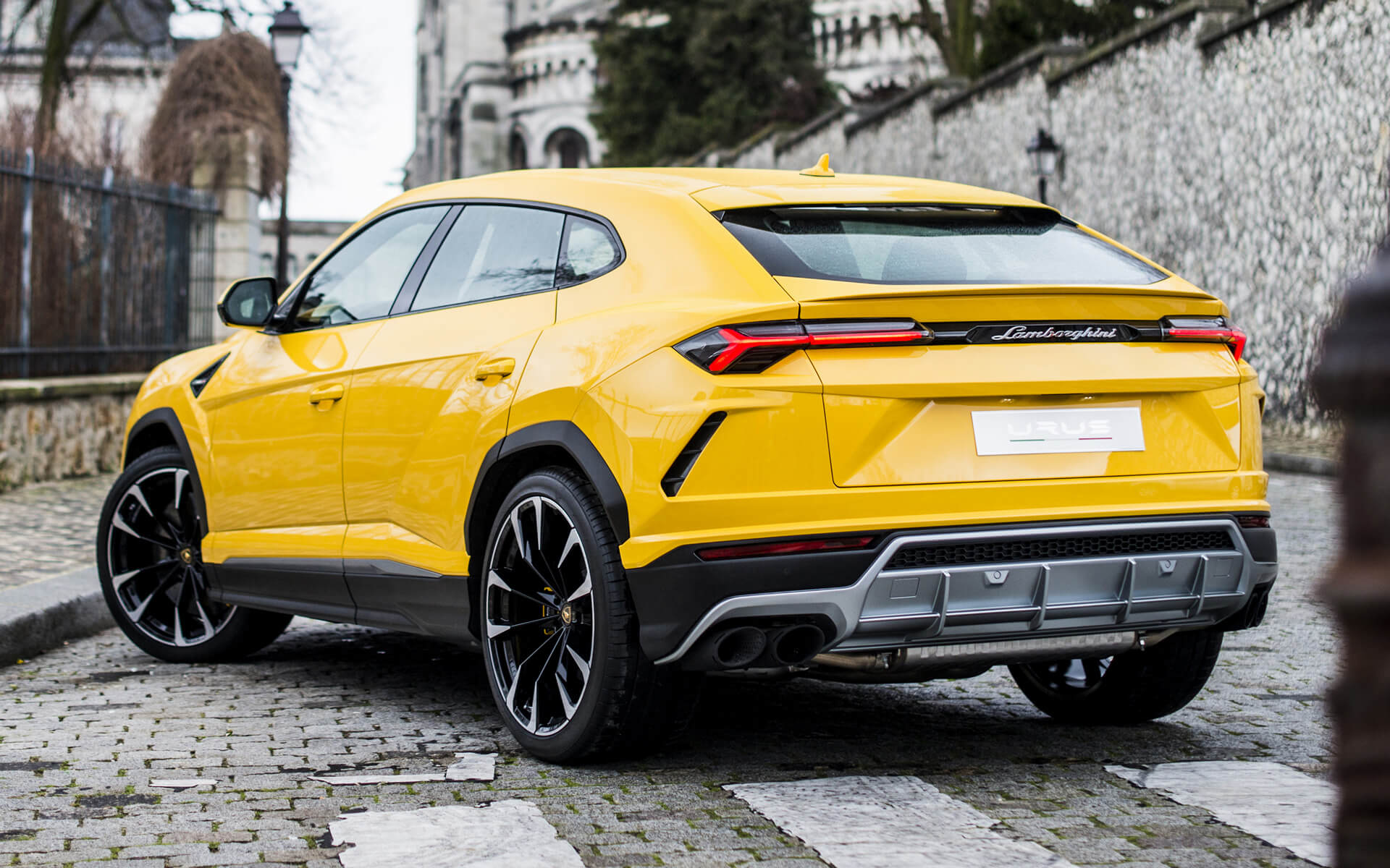 2023 Lamborghini Urus S