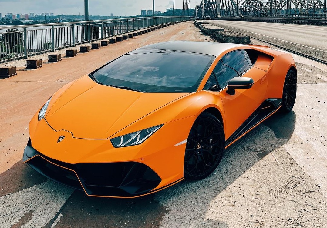 В Украине 23-летний айтишник продает Lamborghini за $400 тысяч