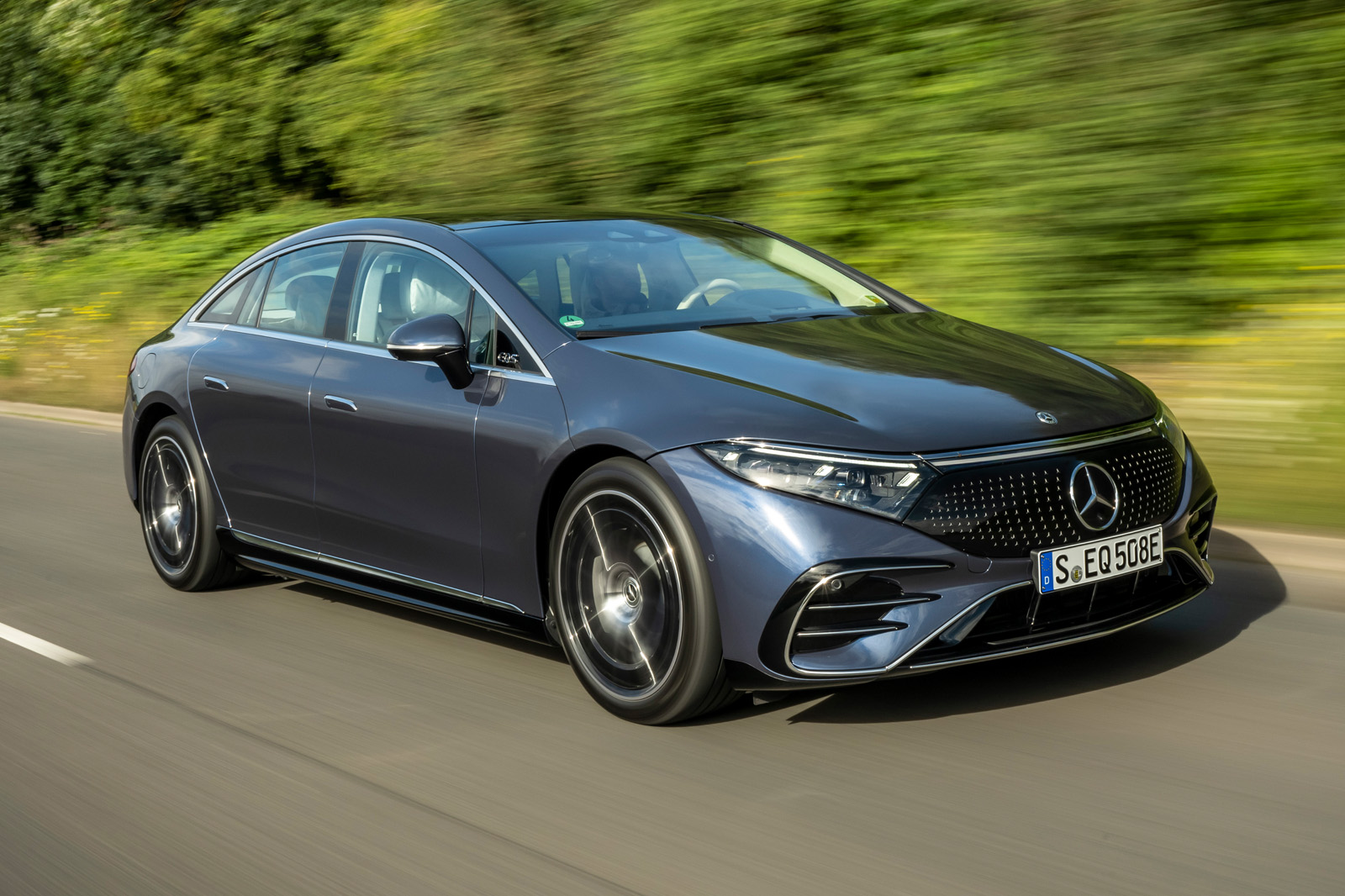 Mercedes Electric EQC 2021