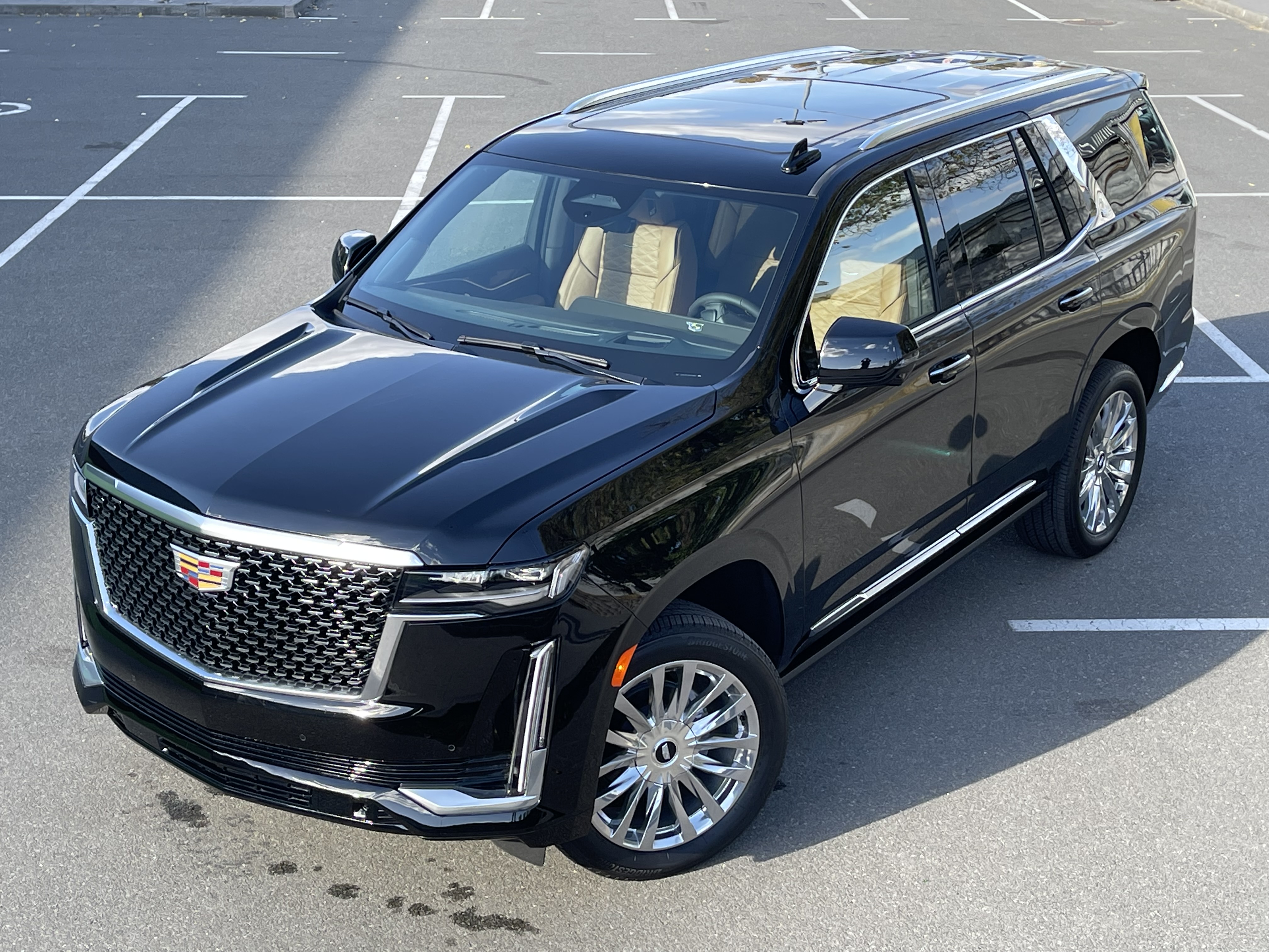 Cadillac Escalade автосалон «Vip-Car»