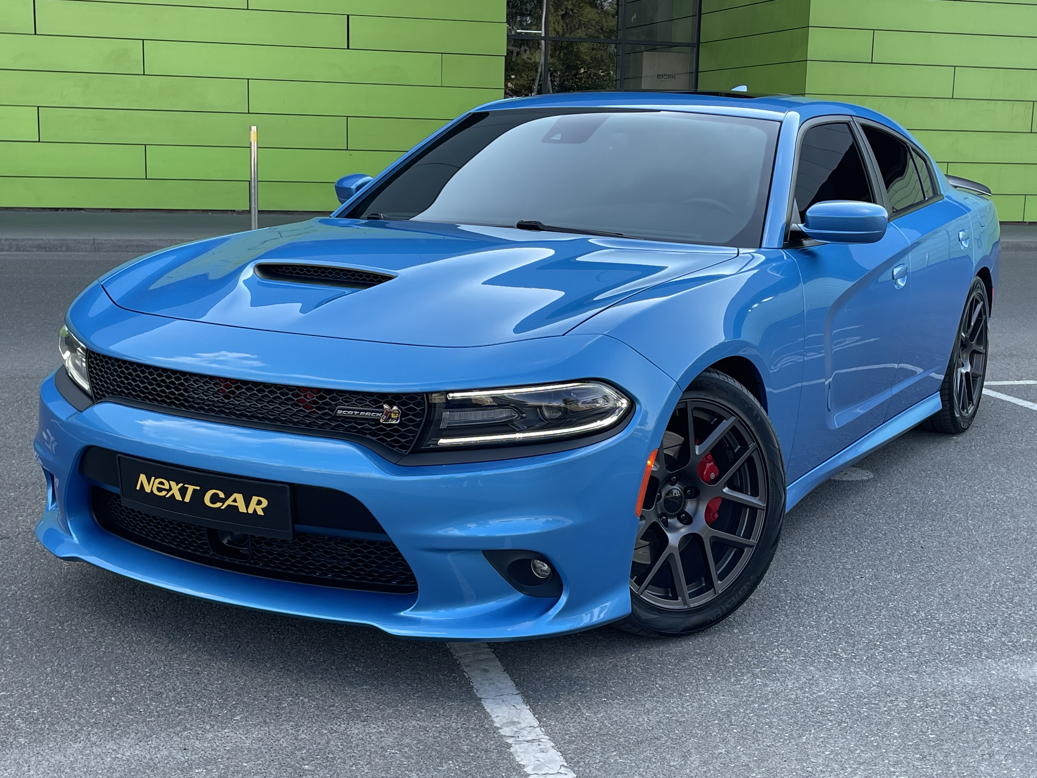 Dodge Charger v8