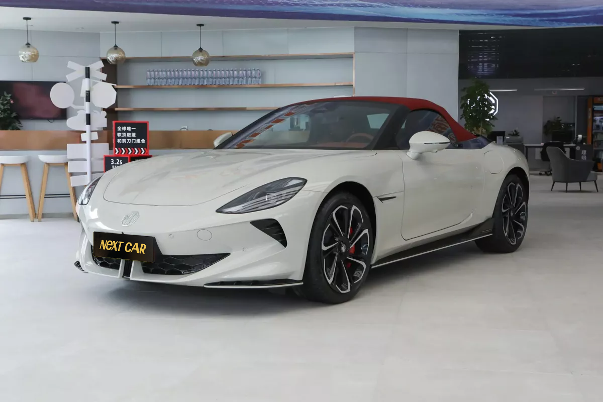 Купить MG Cyberster 520km 77.0 kWh 4WD Legendary 2024 CN в Киеве