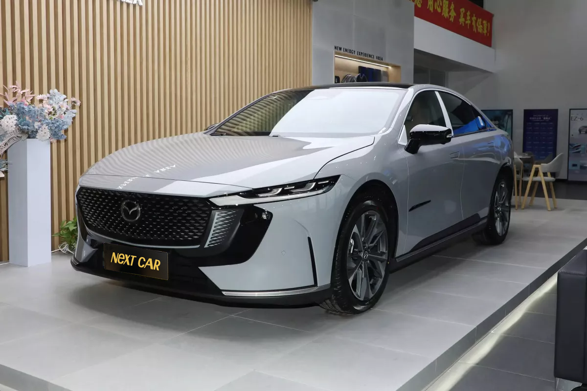 Купить Mazda EZ-6 PHEV 28.4 kWh 200km 1.5i CVT RWD Zhizun 2025 CN