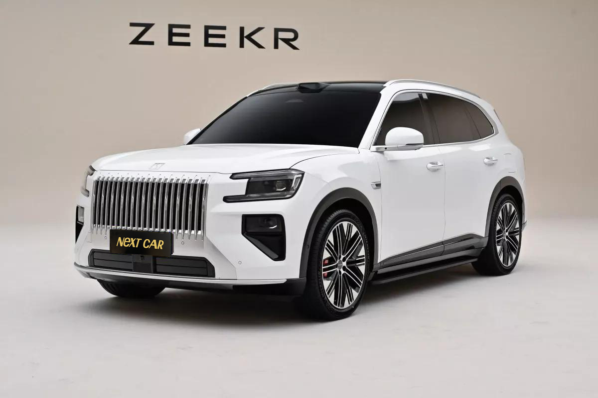 Придбати Zeekr 8X PHEV 2.0 DHT Max 70.0 kWh Dual Motor Ultra 2027