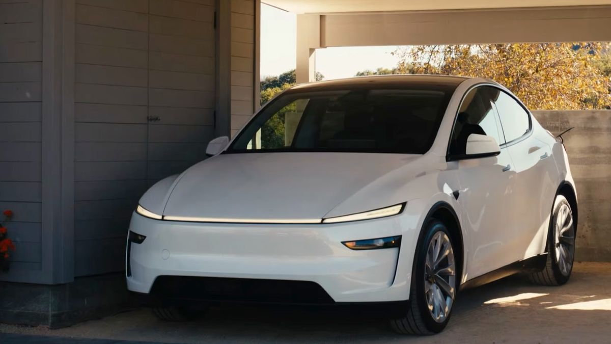 2025 TESLA MODEL Y — JUNIPER