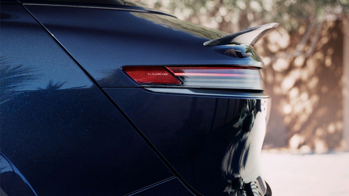 Купить Lucid Air Sapphire (MY25) 118.0 kWh 610KM Tri Motor AWD Blue ...