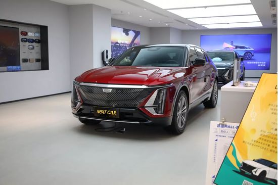 Cadillac Lyriq E Premium Kwh Performance Awd Cn