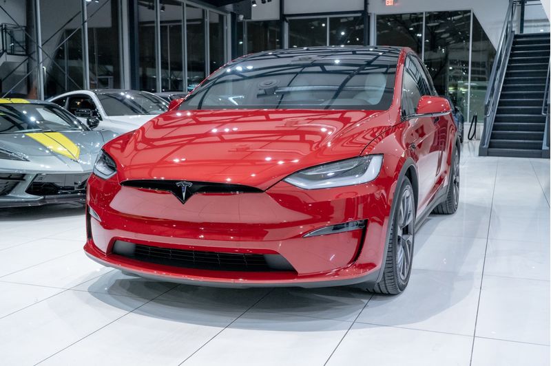 Придбати Tesla Model X Plaid Tri Motor 100.0kWh AWD 2023 USA в Києві ...